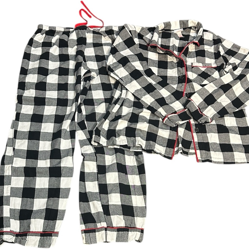 Wondershop Black and White Checkered Pajama Set